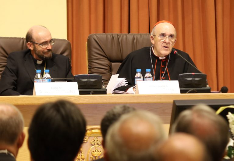 El cardenal arzobispo de Madrid, Carlos Osoro, en la apertura del curso en la Universidad