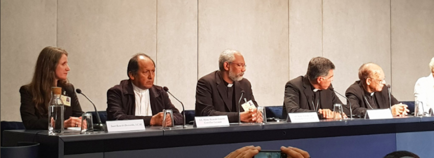 El presidente de los obispos bolivianos pide en el Sínodo de la Amazonía que la mujer tenga un