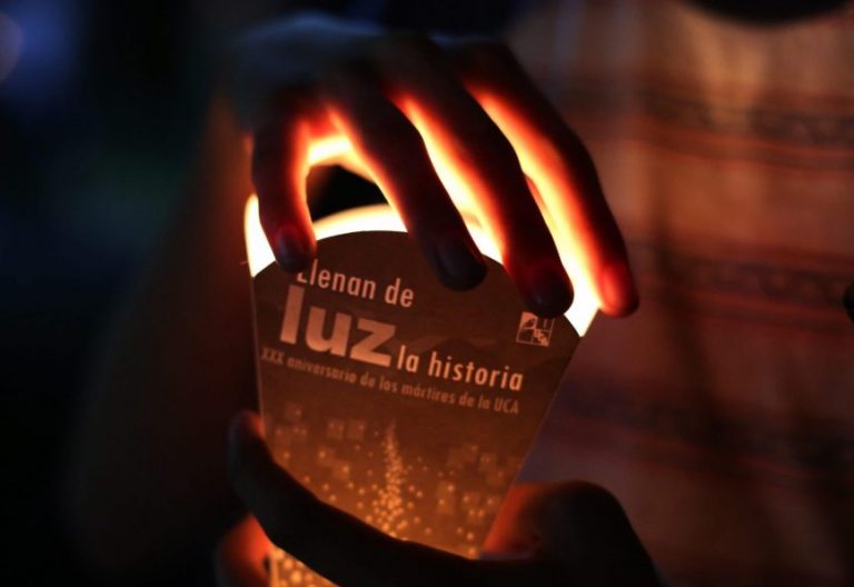 El Salvador se vuelca con los mártires de la UCA: “Nos mueven a la acción hoy”