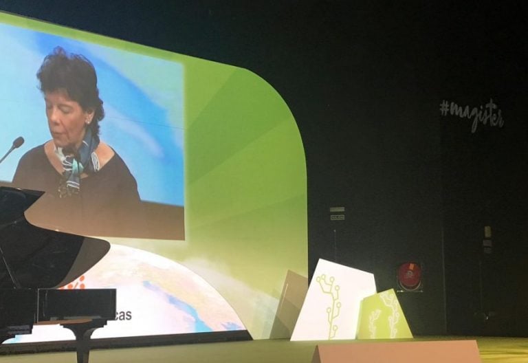 La ministra Isabel Celaá