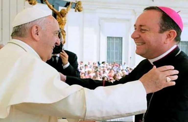 La fiscalía pide la captura internacional para el exobispo de Orán, Gustavo Zanchetta