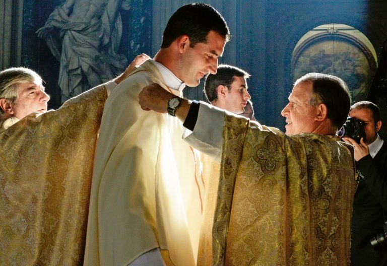 Vestir un nuevo Regnum Christi