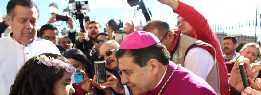 Faustino Armendáriz toma posesión de la Arquidiócesis de Durango con un llamado a misionar “a
