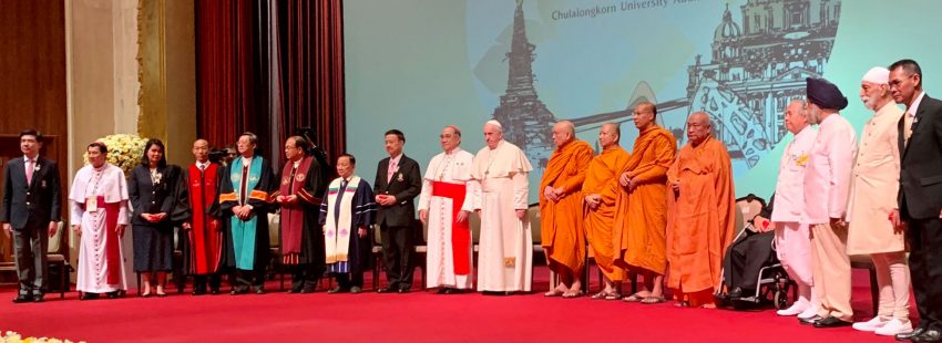 El papa Francisco, con los líderes religiosos de Tailandia