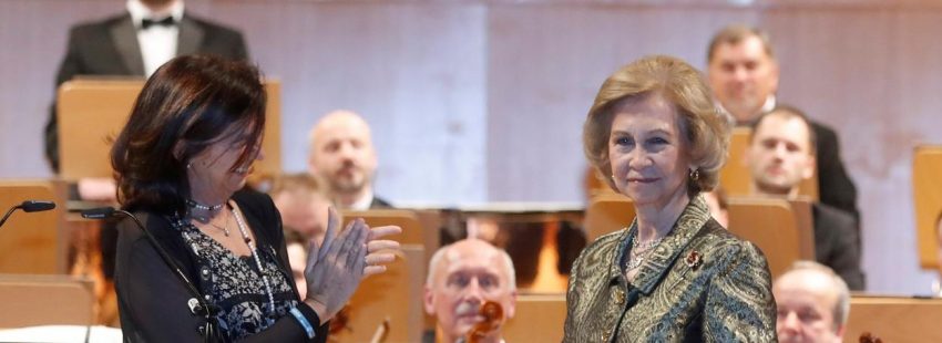 La Reina Sofía recibe el Premio Extraordinario Manos Unidas