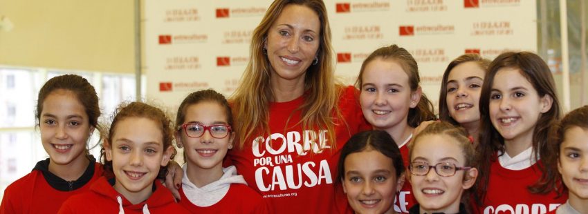 Gemma Mengual, con Corre Por Una Causa, de Entreculturas