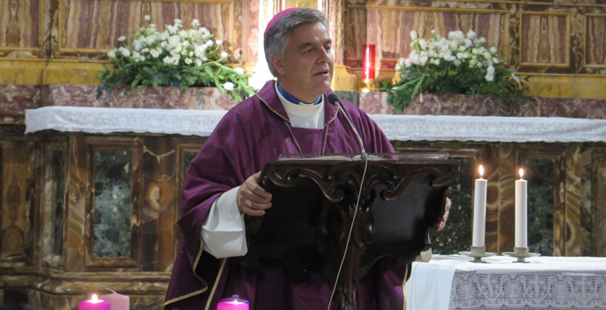 Gianpiero Palmieri, obispo auxiliar de Roma, presidió la eucaristía