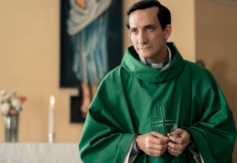 Juan Minujín hace del papa Francisco joven en 'Los dos papas'