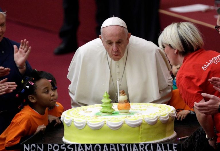 Feliz cumpleaños, Francisco: los 84 años del Papa en 84 tuits