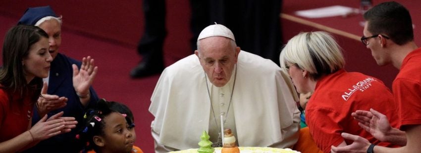 Feliz cumpleaños, Francisco: los 84 años del Papa en 84 tuits