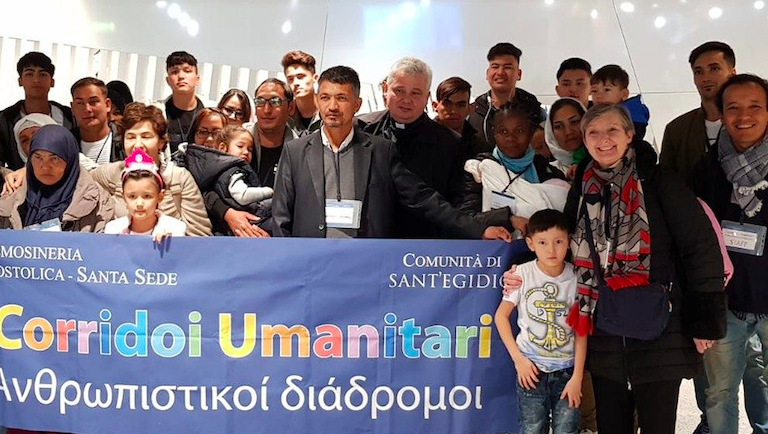 Los refugiados de Lesbos acogidos por el papa Francisco ya están en el Vaticano