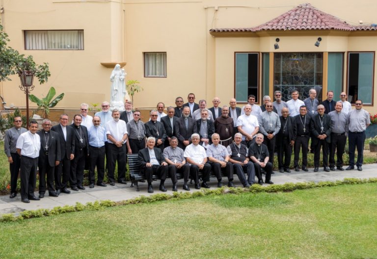 Los obispos de Perú anuncian nuevo programa pastoral para afrontar la crisis por el coronavirus: