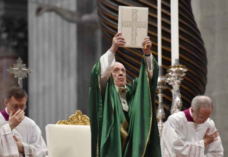 Francisco en el Domingo de la Palabra de Dios: “El Señor desea visitar aquellos lugares donde
