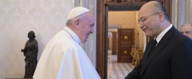 El papa Francisco, con el presidente de Irak