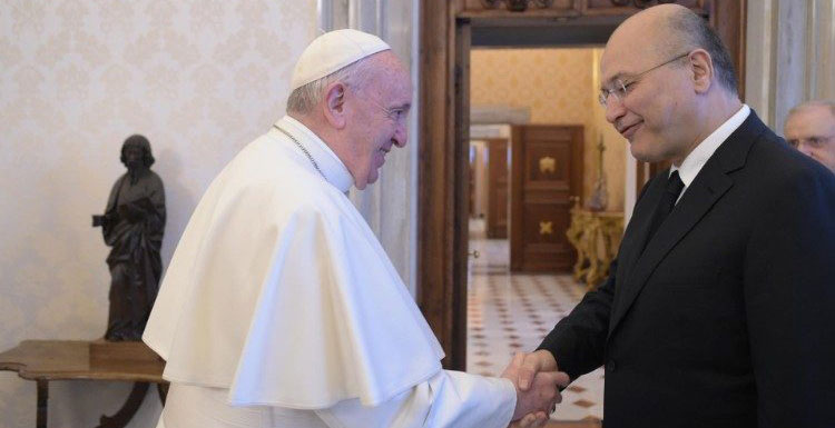 El papa Francisco, con el presidente de Irak