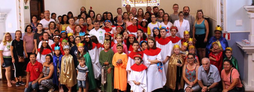 Los pequeños reyes magos recorren todo Brasil