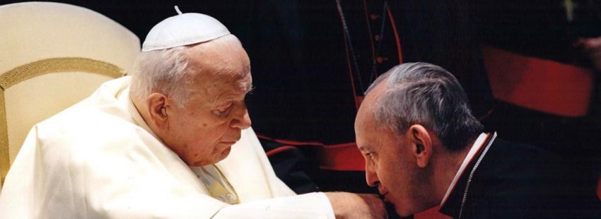 Juan Pablo II y Francisco