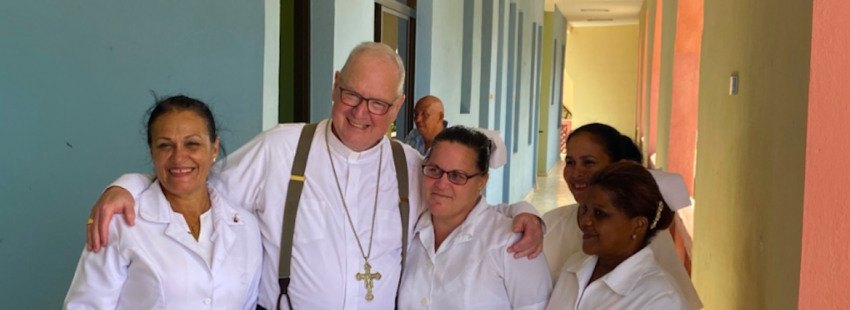 El cardenal de Nueva York viaja a Cuba para reunirse con Díaz-Canel y tender puentes con la isla