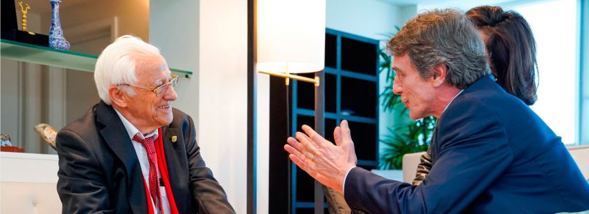 Padre Ángel, con el presidente del Parlamento Europeo