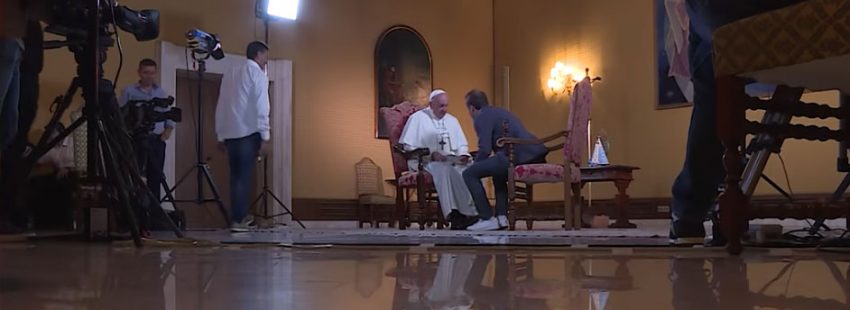 El papa Francisco en diálogo con el sacerdote Marco Pozza sobre el diablo