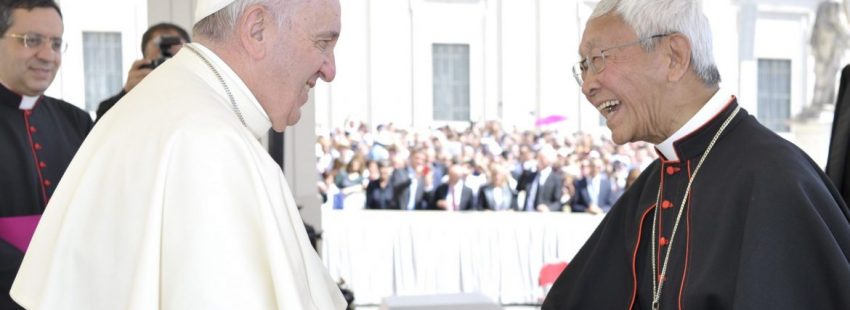 El cardenal Joseph Zen y el Papa Francisco