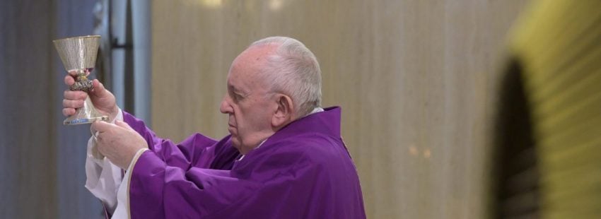 El Papa alerta de caer en la indignación y la violencia durante la cuarentena del coronavirus