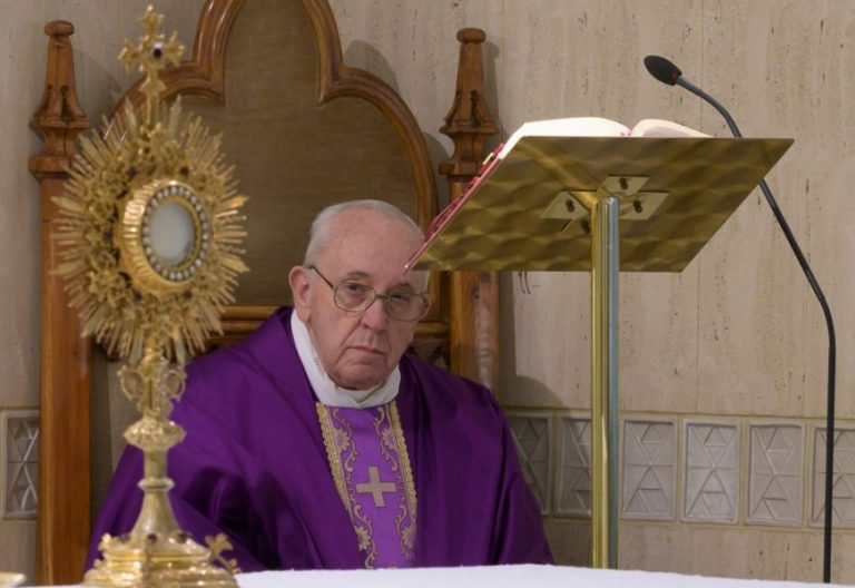 La receta del Papa para rezar en tiempo de coronavirus: fe, perseverancia y valentía