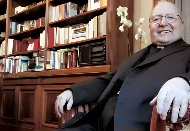 Fallece por coronavirus José Luis González Novalín, ex rector de la iglesia española de