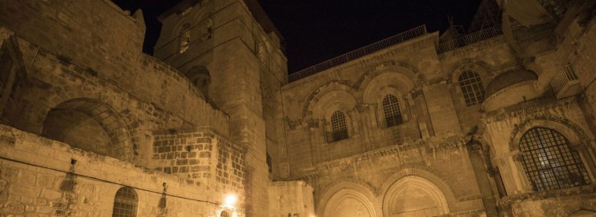 Entrada al Santo Sepulcro de Jerusalén