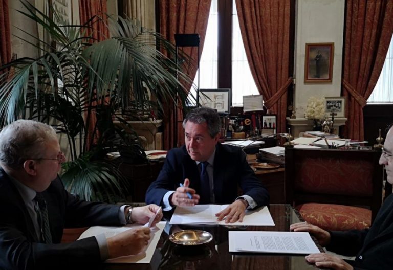 Ya es oficial: el coronavirus cancela las procesiones de Sevilla