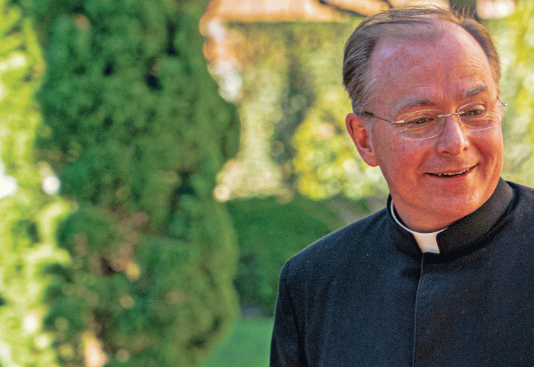 John Connor, director general de los Legionarios de Cristo