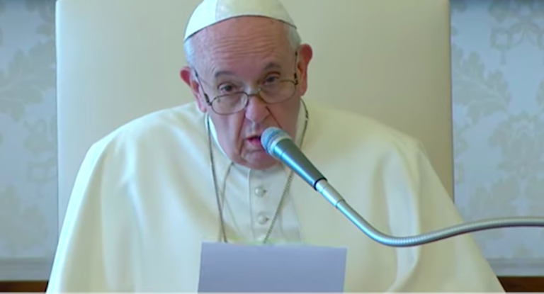 El Vaticano publica un ‘Vídeo del Papa’ extraordinario por el coronavirus: “Recemos todos