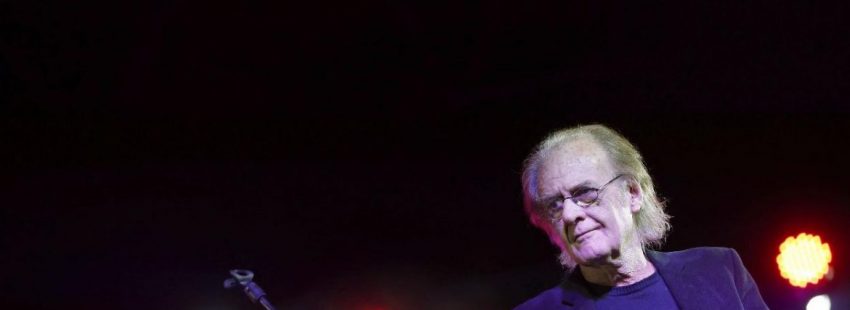 Cuatro canciones de Luis Eduardo Aute sobre Dios en el día de su muerte