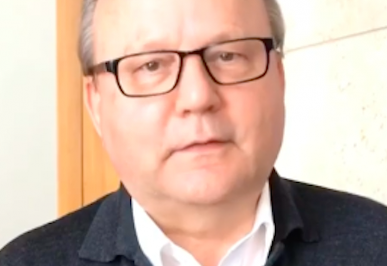 El vicepresidente de los obispos alemanes: “Si fuera Papa, lo primero que haría sería revisar