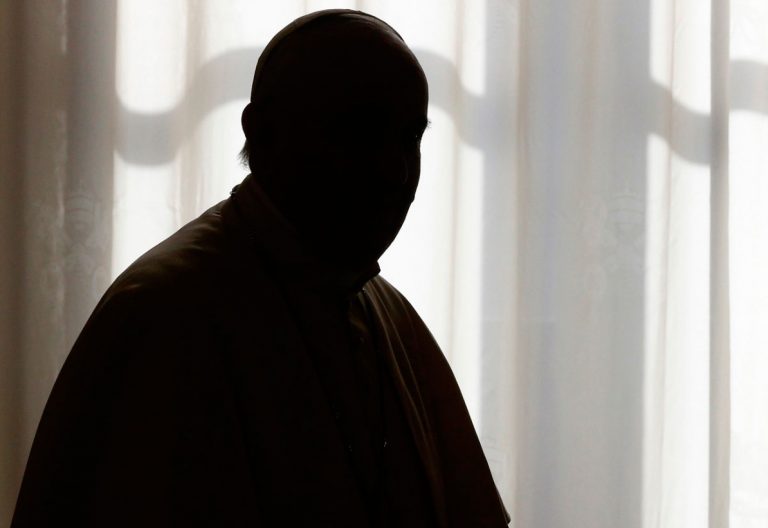 Papa Francisco oscuro