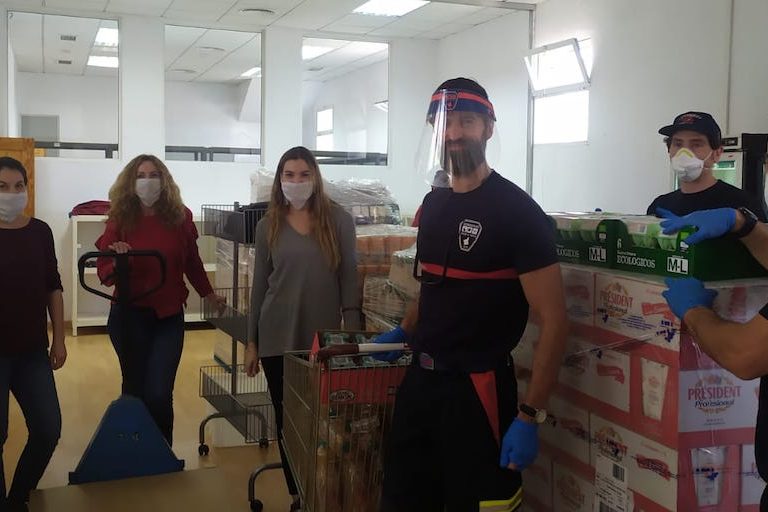La diócesis de Cartagena abre el economato Galilea de Cáritas en medio del coronavirus con el