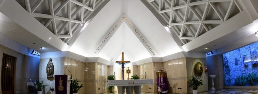 El Papa, en el Viernes de Dolores: “La Virgen no quiso ser primera ministra, corredentora ni