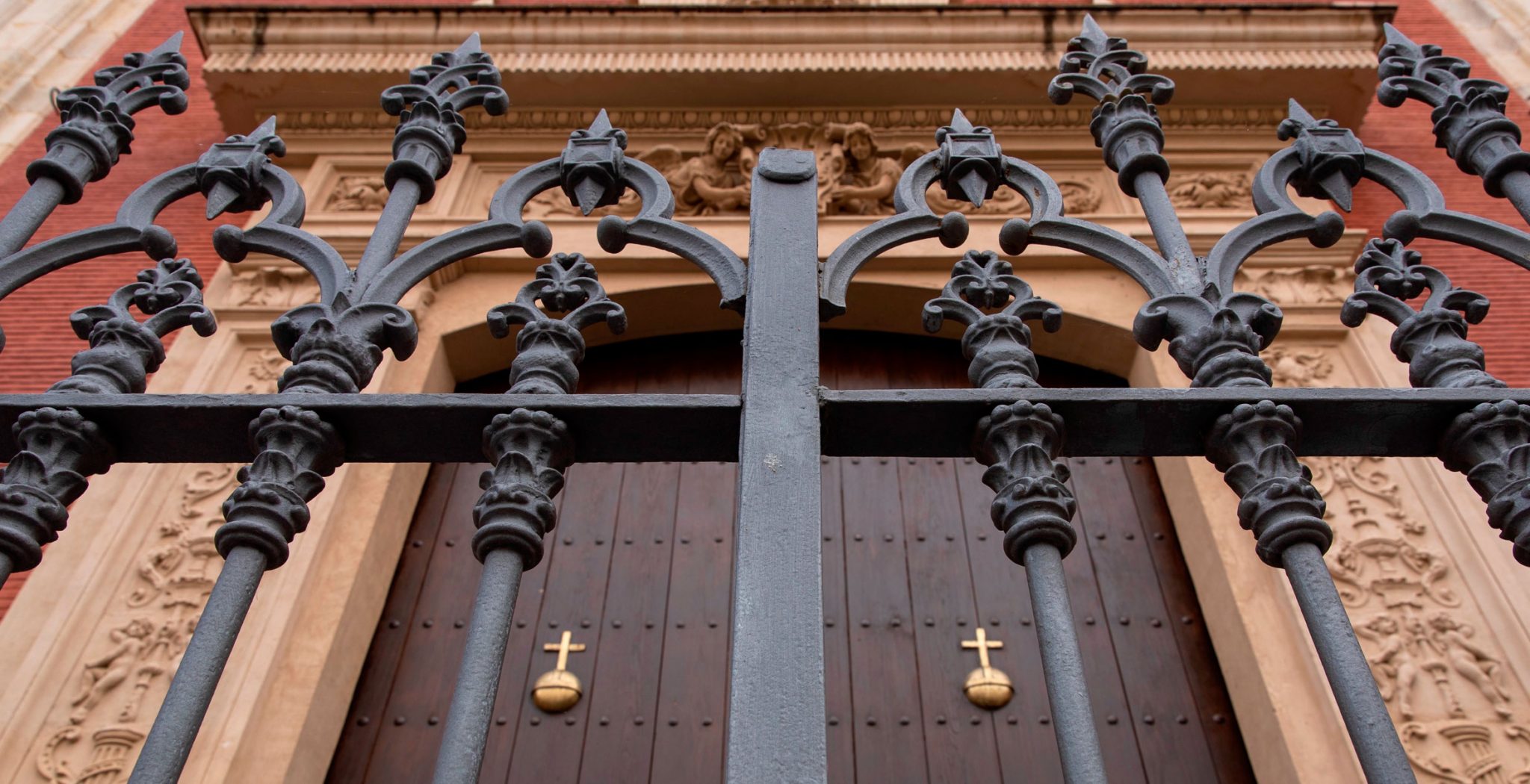 Iglesia Cerrada por coronavirus