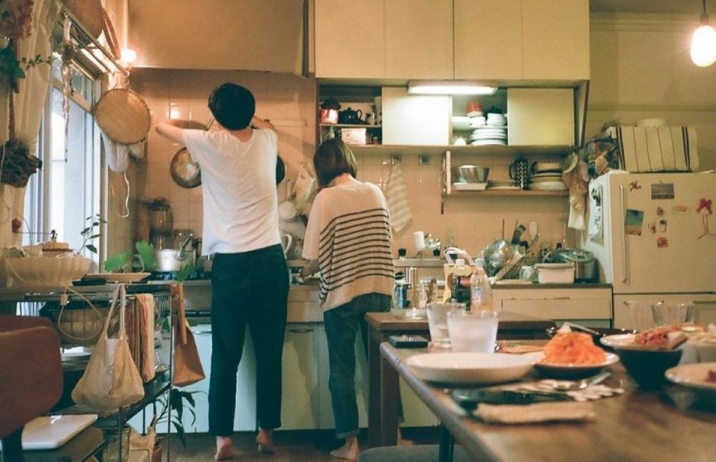 Pareja Cocinando 