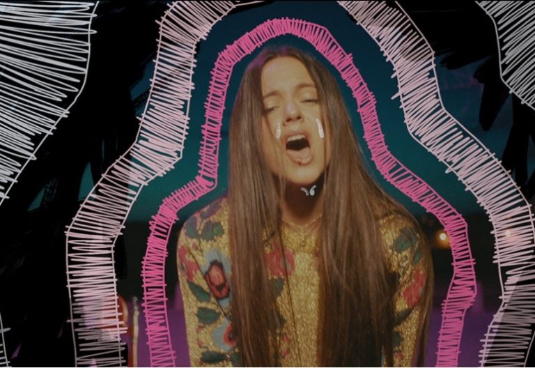 rosalia aunque es de noche