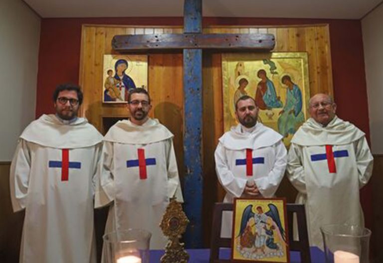 La Cruz de Lampedusa, custodiada en Algeciras por el confinamiento del coronavirus