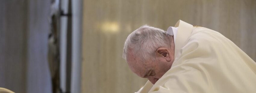 El Papa saca la cara por “los esclavos de hoy”: de las ‘kellys’ sin seguro a los