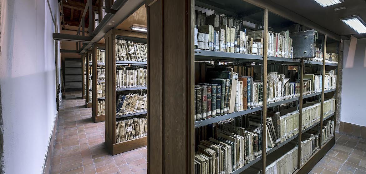 El archivo de la Catedral de Segovia está de aniversario 900 años