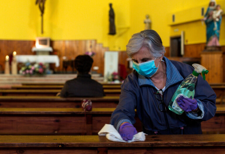 Secularización y coronavirus… Javier Elzo: “El coronavirus no va a suponer el fin de la