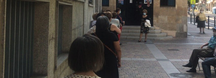 El tirón de María Auxiliadora: dos horas de cola en el primer domingo con misas en Salamanca