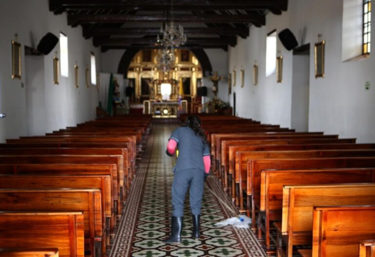 La Iglesia colombiana realizará ‘prueba piloto’ para una eventual reapertura de templos