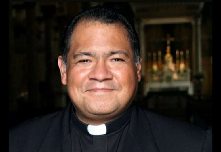 Llega a México el cuerpo del sacerdote Jorge Ortiz-Garay, muerto por Covid-19 en Estados Unidos