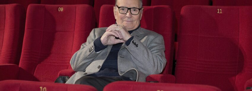 El papa Francisco llama a la viuda de Ennio Morricone: “Rezo por él”