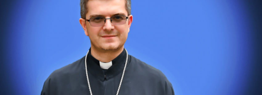 “Me llamo Cristian, tengo 38 años y soy el obispo católico más joven del mundo”