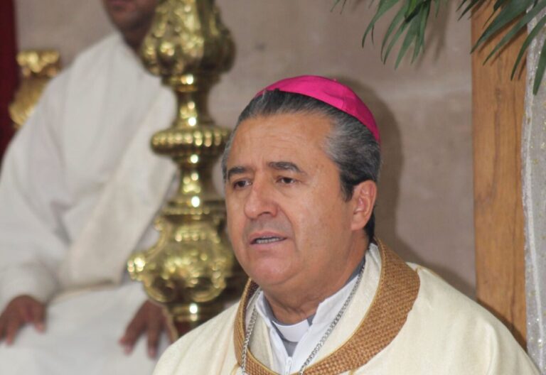 La muerte por Covid-19 pega duro a la familia del obispo de Ciudad Altamirano